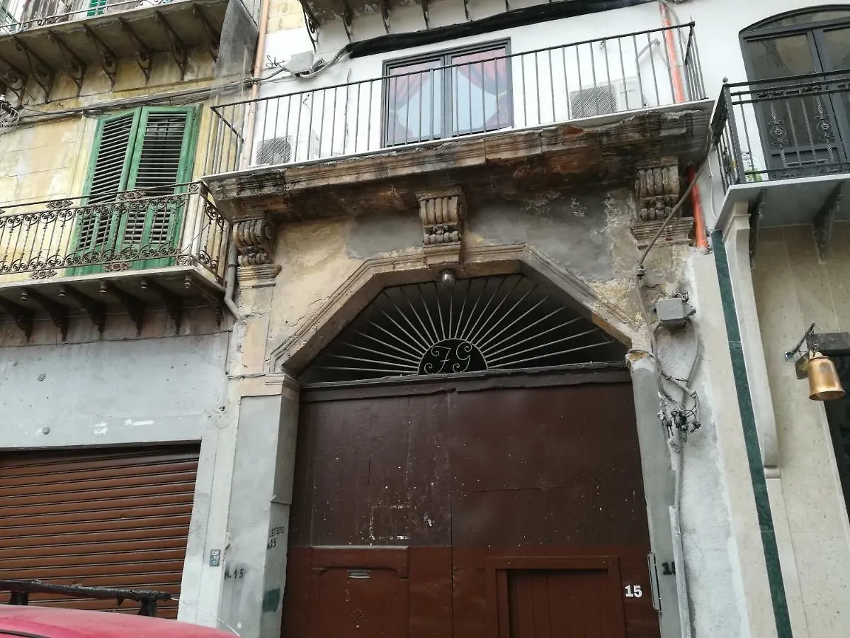 Casa In Palazzo Graffeo Veronica Palermo 0*,  Włochy